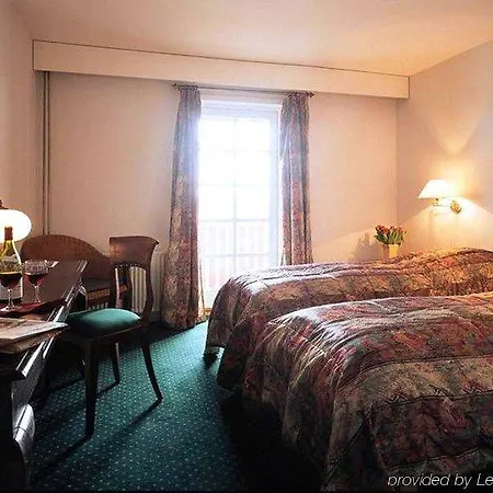 Copenhagen Airport Hotell 3*